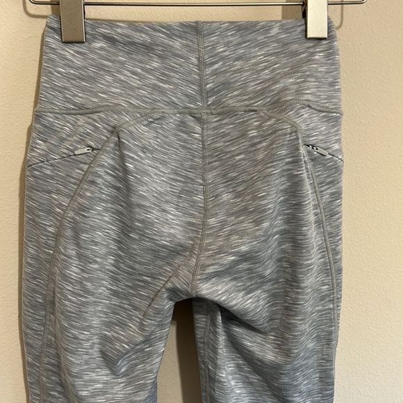 Hylete Nimbus II Capri in Heather Silver - Picture 9 of 11